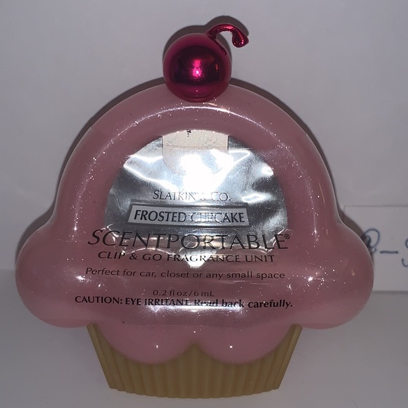 Frosted Cupcake ๐ง Scentportable Bath & Body Works - Picture 2 of 9